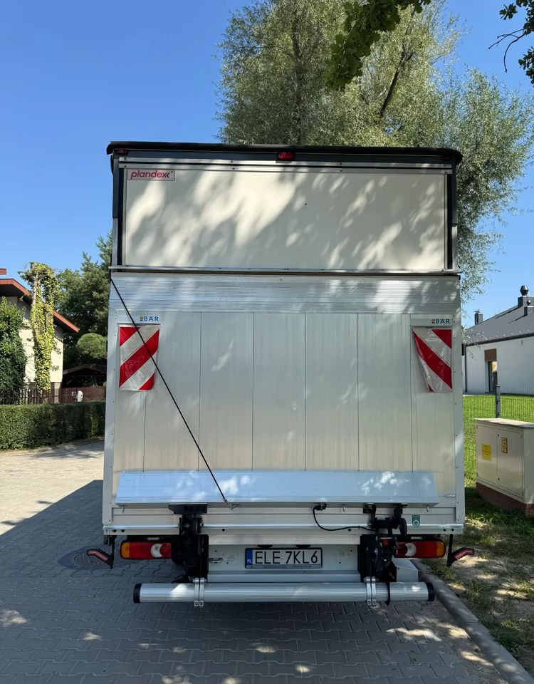 Renault Master - Curtain side van: picture 4 Renault Master - Curtain side van: picture 4