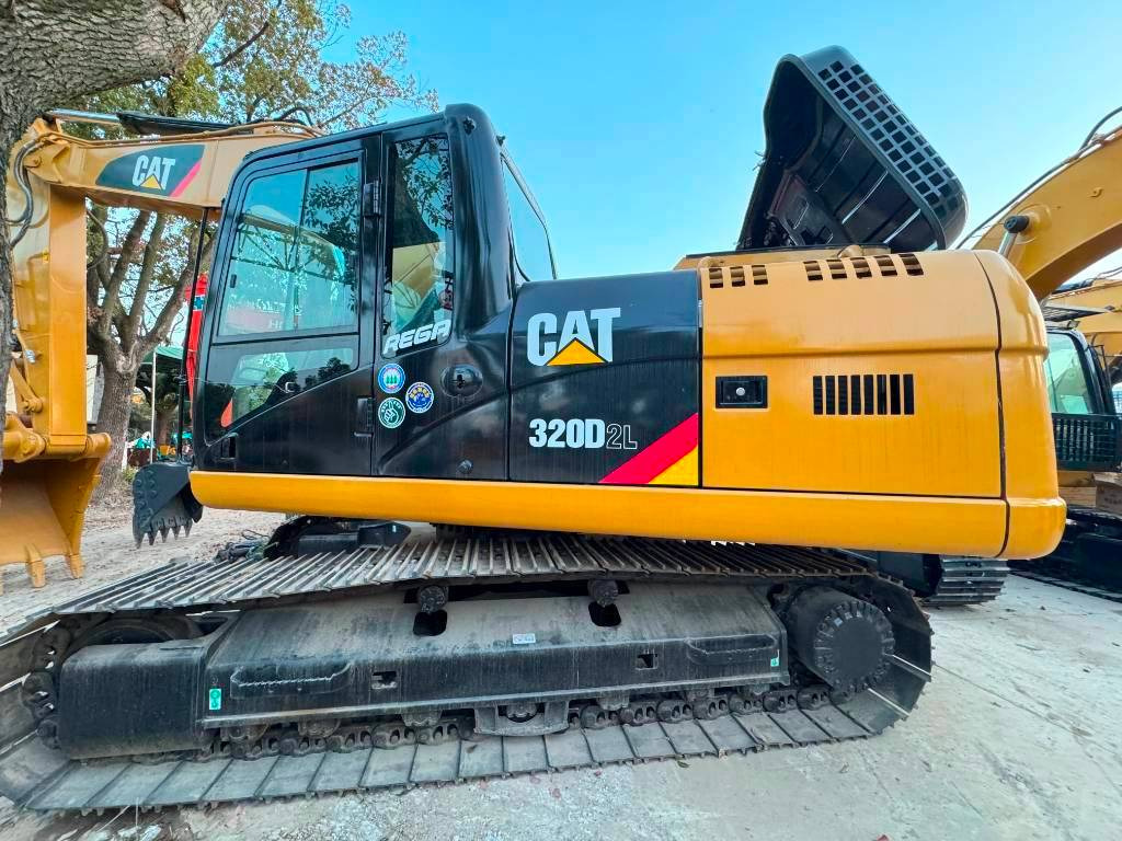 CAT 320 D-C7.1 enging - Crawler excavator: picture 3 CAT 320 D-C7.1 enging - Crawler excavator: picture 3