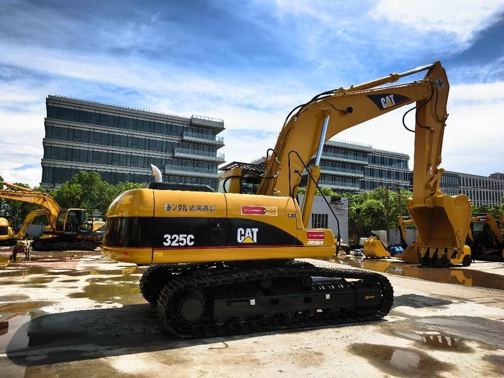 CAT 325 C - Crawler excavator: picture 1 CAT 325 C - Crawler excavator: picture 1