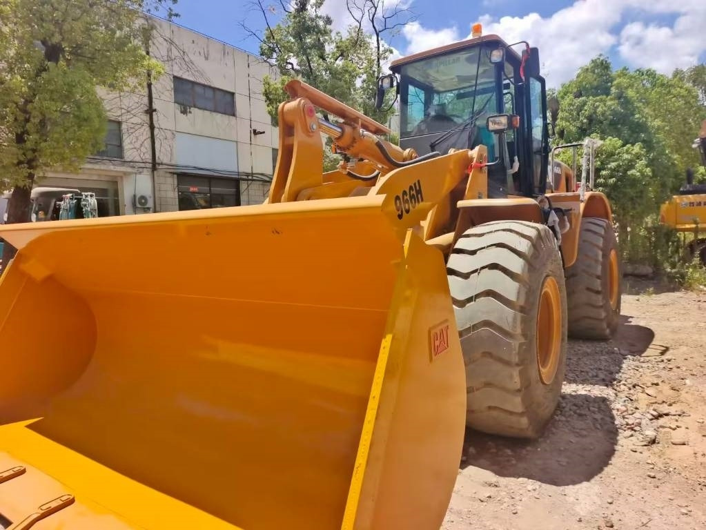 CAT 966 H - Wheel loader: picture 2 CAT 966 H - Wheel loader: picture 2
