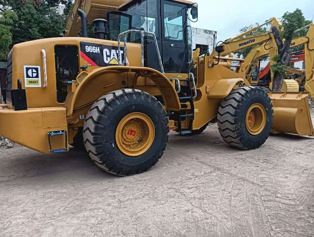CAT 966 H - Wheel loader: picture 2 CAT 966 H - Wheel loader: picture 2