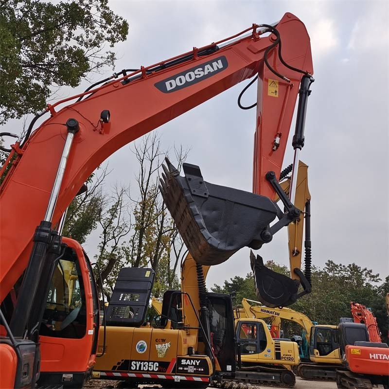 Crawler excavator Doosan DX 225 LC-9C: picture 14