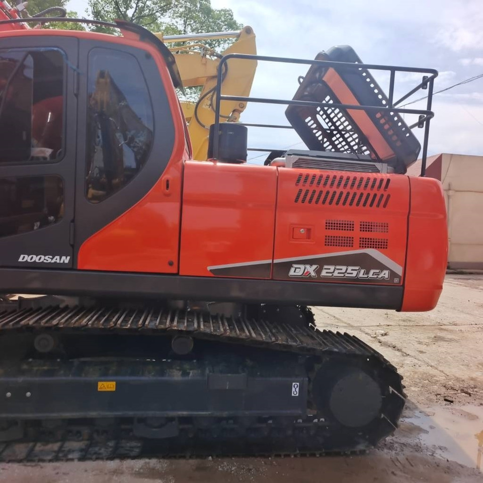 Doosan DX 225 LC-9C - Crawler excavator: picture 3 Doosan DX 225 LC-9C - Crawler excavator: picture 3