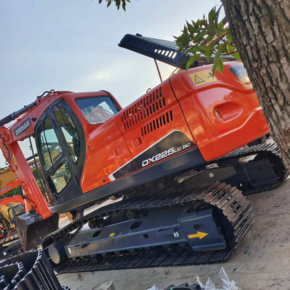 Doosan DX 225 LC - Crawler excavator: picture 1 Doosan DX 225 LC - Crawler excavator: picture 1