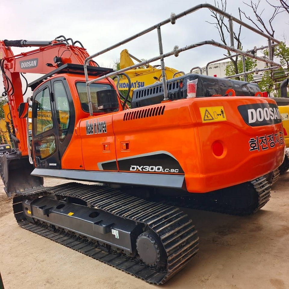 Doosan DX 300 - Crawler excavator: picture 2 Doosan DX 300 - Crawler excavator: picture 2