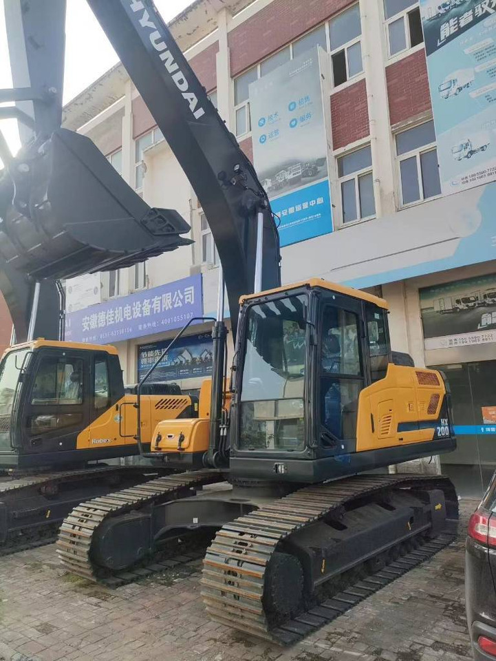 Hyundai 100% new Hyundai HX 220 - Crawler excavator: picture 3 Hyundai 100% new Hyundai HX 220 - Crawler excavator: picture 3