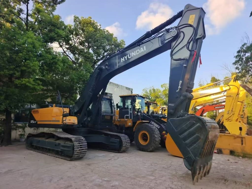 Hyundai 305 LC-9S - Crawler excavator: picture 4 Hyundai 305 LC-9S - Crawler excavator: picture 4