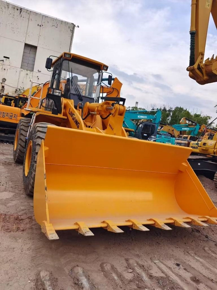 LiuGong 856 - Wheel loader: picture 2 LiuGong 856 - Wheel loader: picture 2