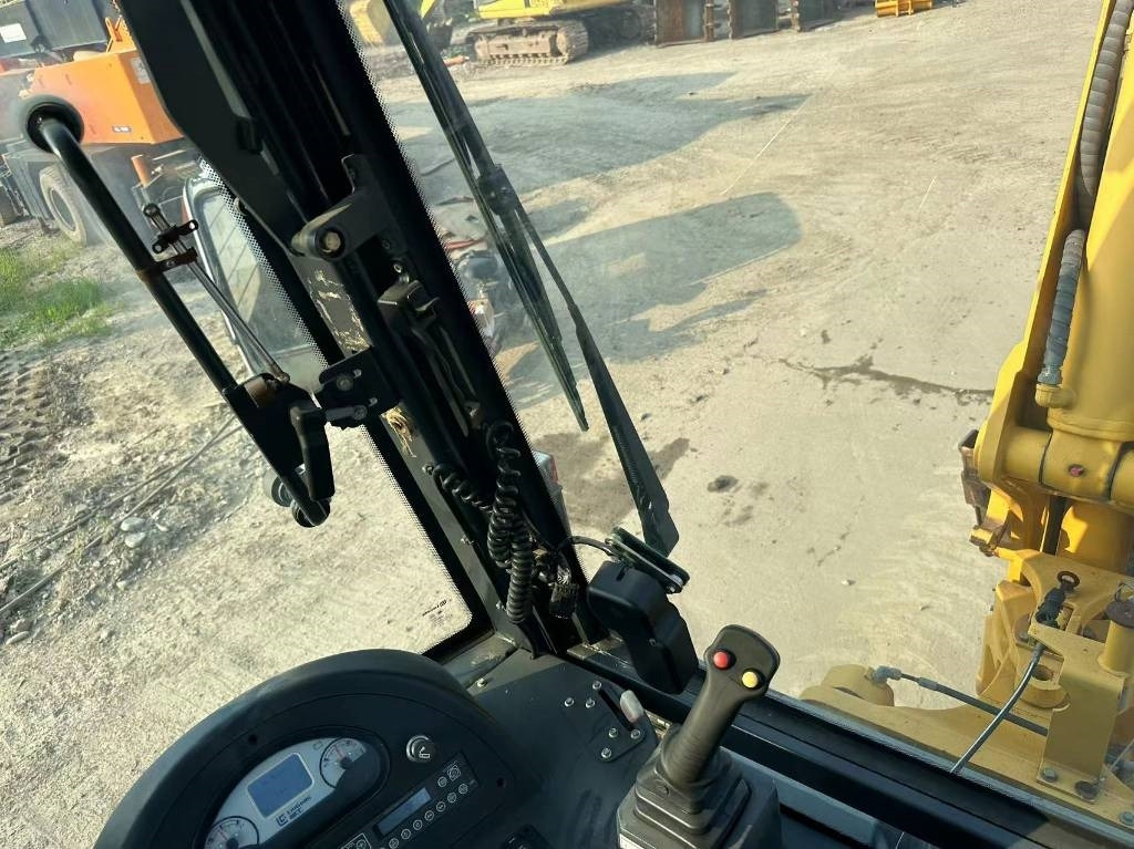 LiuGong CLG 777 A - Backhoe loader: picture 4 LiuGong CLG 777 A - Backhoe loader: picture 4