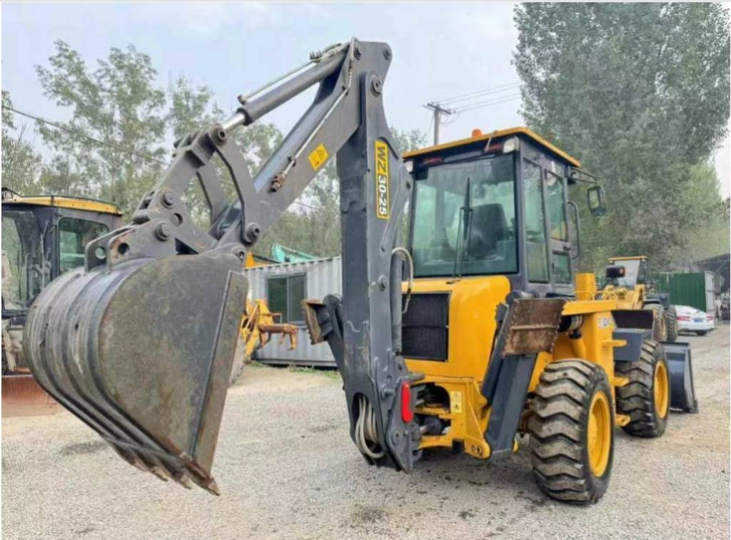XCMG WZ 30-25, biggest supplier - Backhoe loader: picture 1 XCMG WZ 30-25, biggest supplier - Backhoe loader: picture 1
