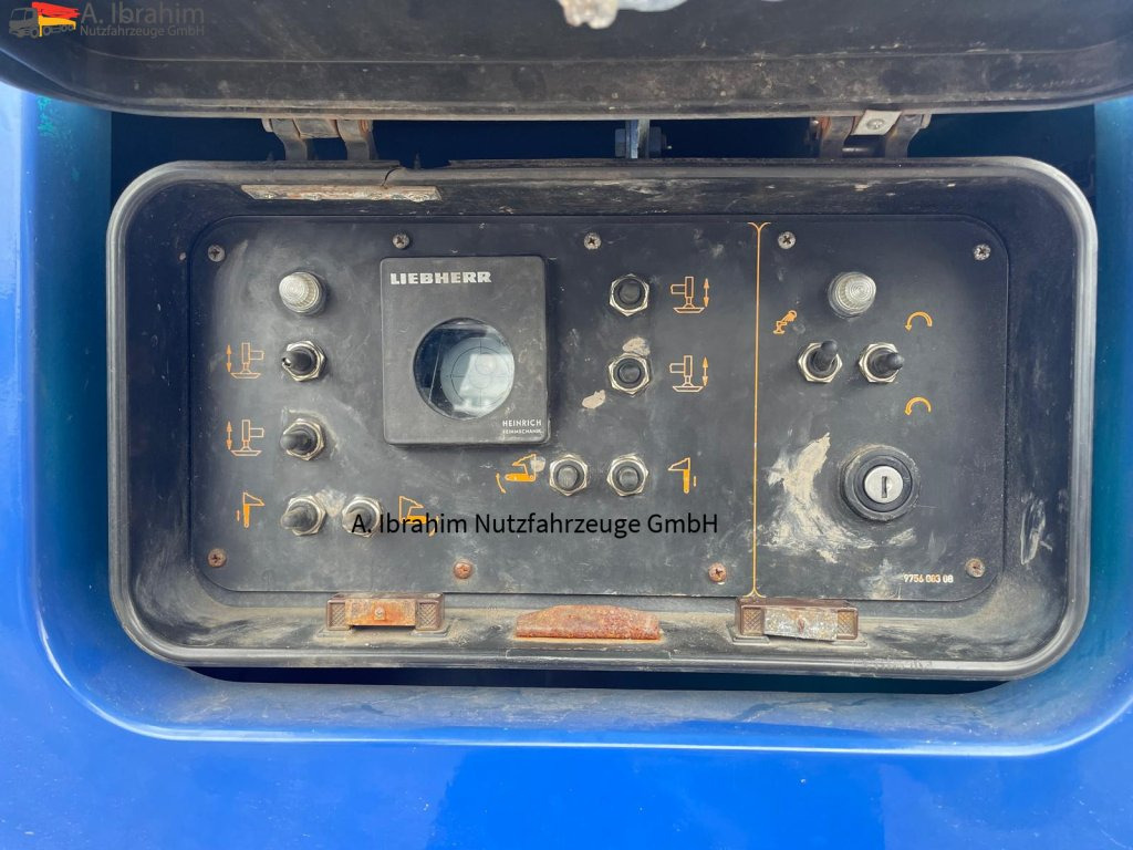 Scania Liebherr LTF 1035 30Meter Mast | 6x4 | 2 Motors - Mobile crane: picture 5 Scania Liebherr LTF 1035 30Meter Mast | 6x4 | 2 Motors - Mobile crane: picture 5