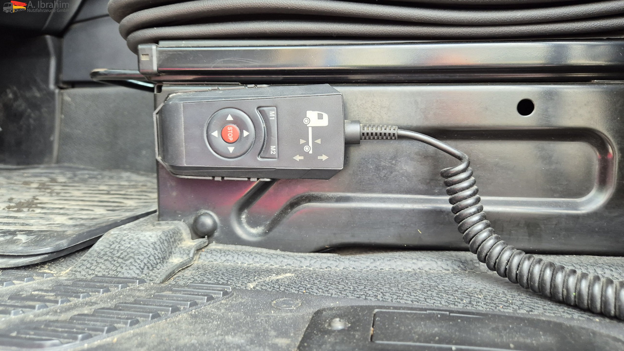 Tractor unit Mercedes-Benz 1843 DB 1843 mit PTU für Kompressor: picture 7 Tractor unit Mercedes-Benz 1843 DB 1843 mit PTU für Kompressor: picture 7