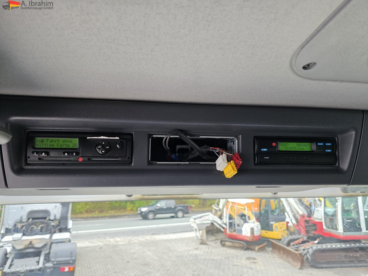 Scania R560 | 6x4 | V8 | Blatt Blatt | Schaltgetriebe 3x identisch vorhanden - Tractor unit: picture 4 Scania R560 | 6x4 | V8 | Blatt Blatt | Schaltgetriebe 3x identisch vorhanden - Tractor unit: picture 4