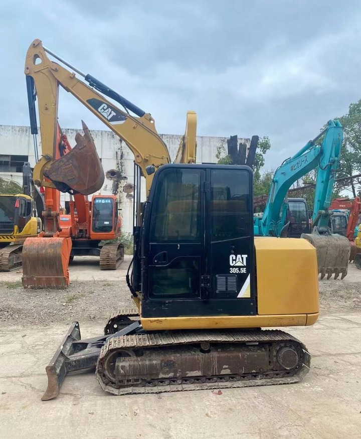 Caterpillar 305.5E - Mini excavator: picture 3 Caterpillar 305.5E - Mini excavator: picture 3