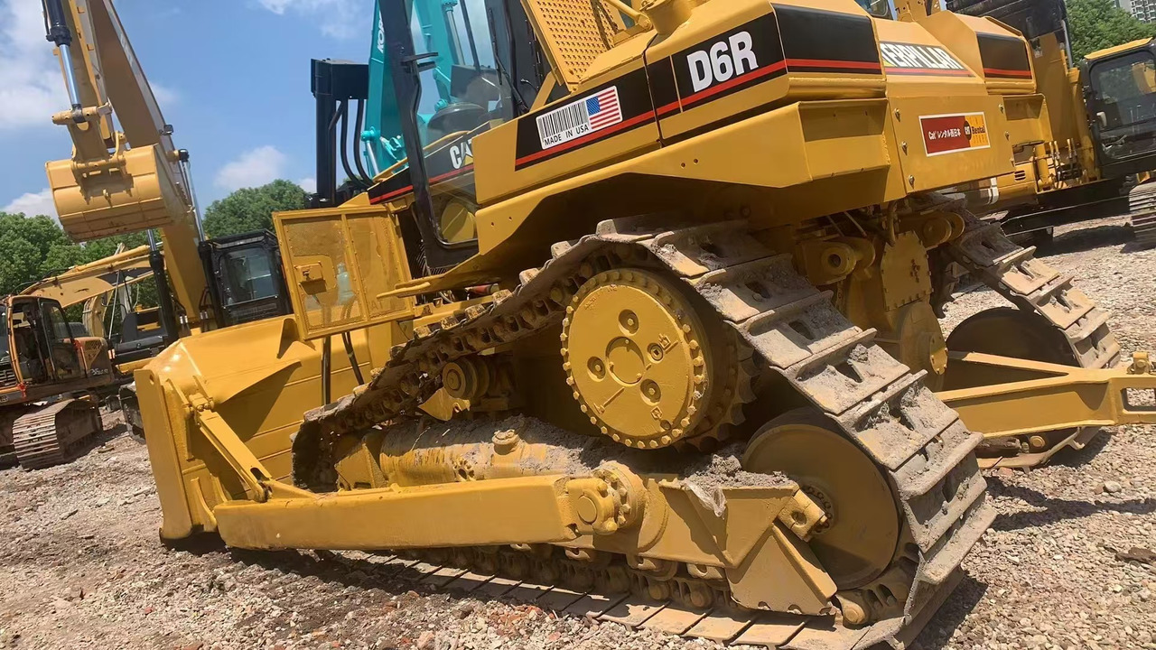 Caterpillar D6R - Bulldozer: picture 2 Caterpillar D6R - Bulldozer: picture 2