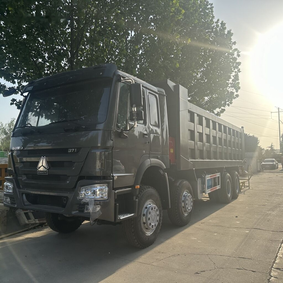 Howo 371 8*4 - Tipper: picture 1 Howo 371 8*4 - Tipper: picture 1