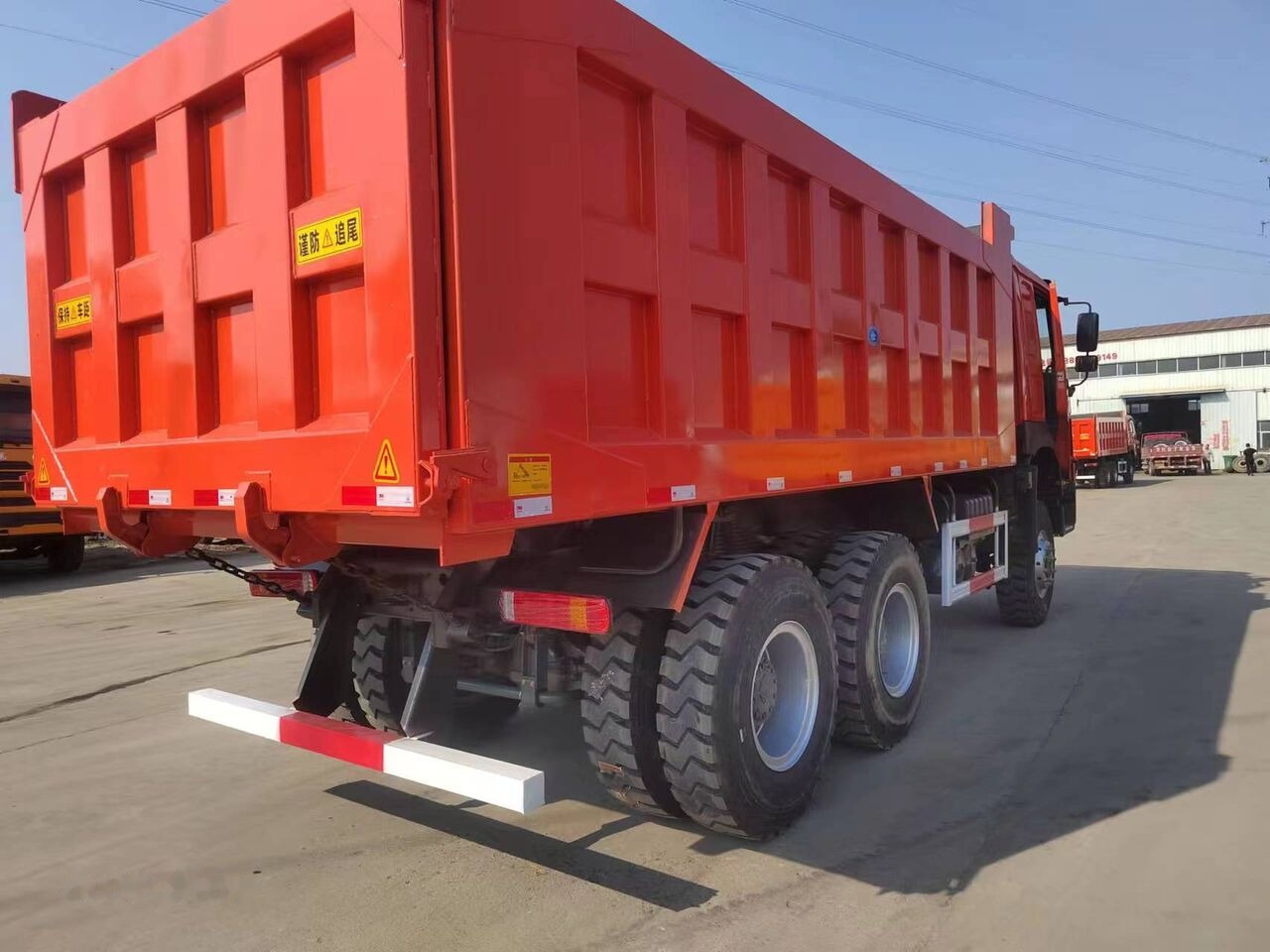 Howo 375 - Tipper: picture 1 Howo 375 - Tipper: picture 1