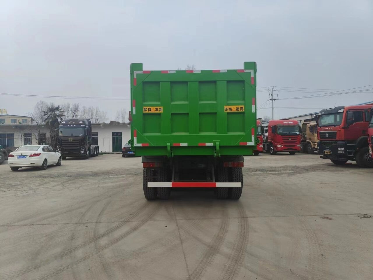 Howo G7W - Tipper: picture 4 Howo G7W - Tipper: picture 4