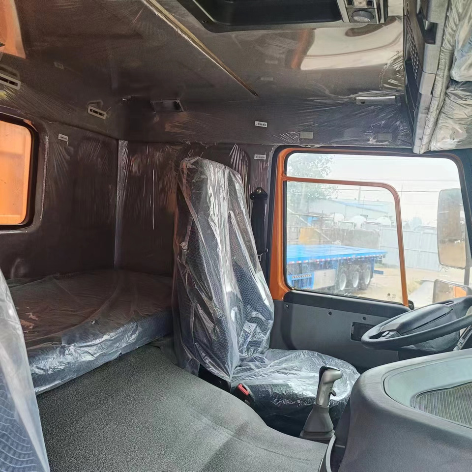 Howo HOWO 8x4 DUMP TRUCK - Tipper: picture 4 Howo HOWO 8x4 DUMP TRUCK - Tipper: picture 4