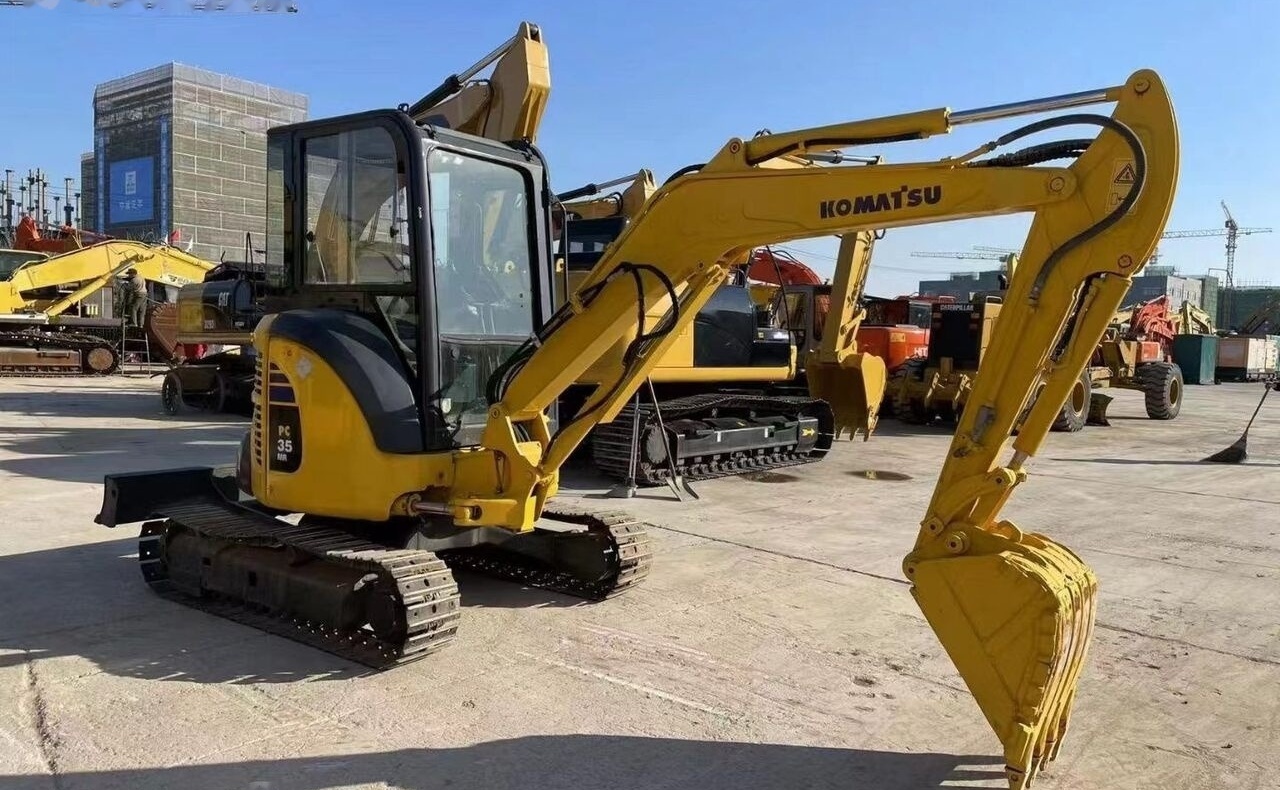 Komatsu PC35 - Mini excavator: picture 5 Komatsu PC35 - Mini excavator: picture 5