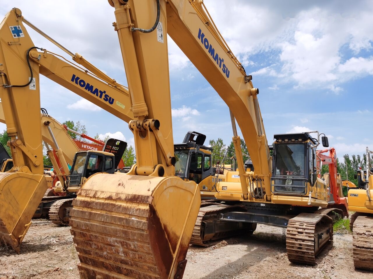Crawler excavator Komatsu PC450-8: picture 8