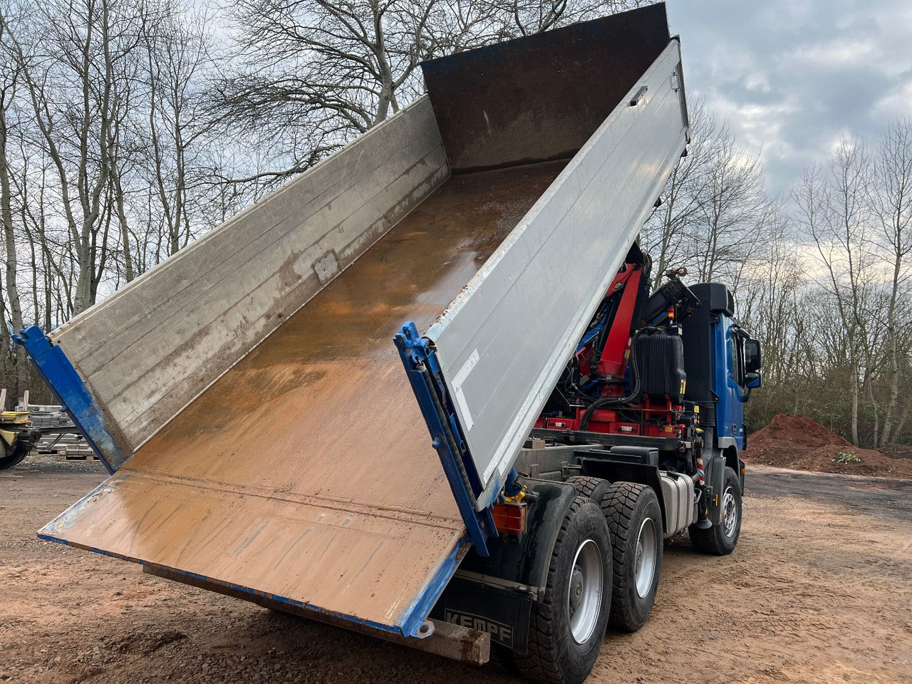 Mercedes-Benz 2655 TOP Mercedes-Benz 2655 TOP - Tipper, Crane truck: picture 3 Mercedes-Benz 2655 TOP Mercedes-Benz 2655 TOP - Tipper, Crane truck: picture 3