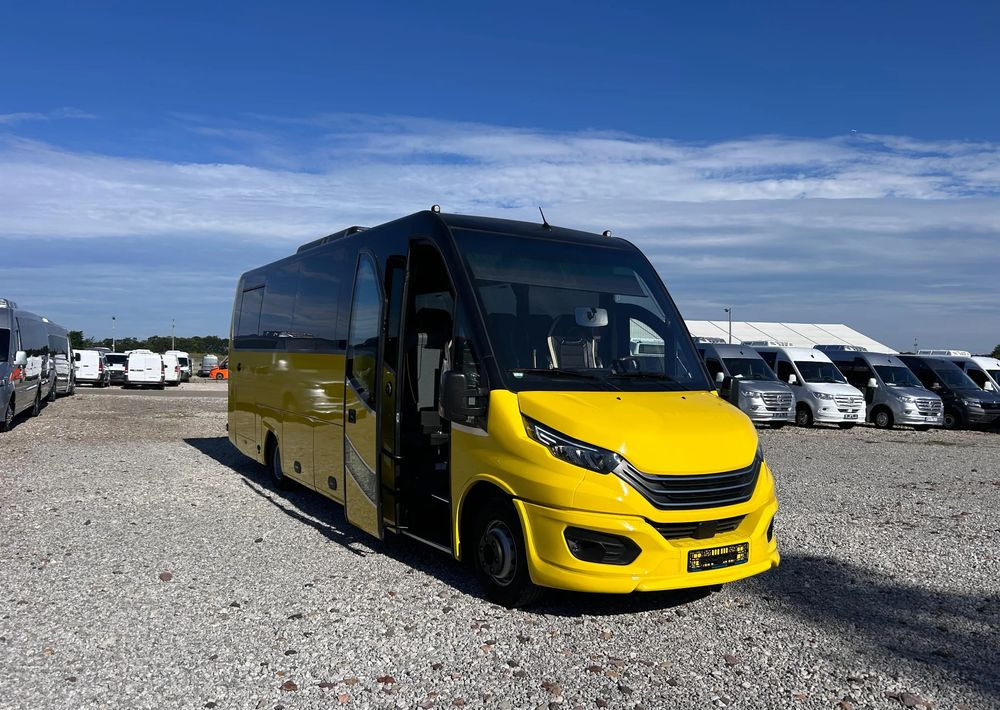 Iveco Daily - Minibus, Passenger van: picture 1 Iveco Daily - Minibus, Passenger van: picture 1