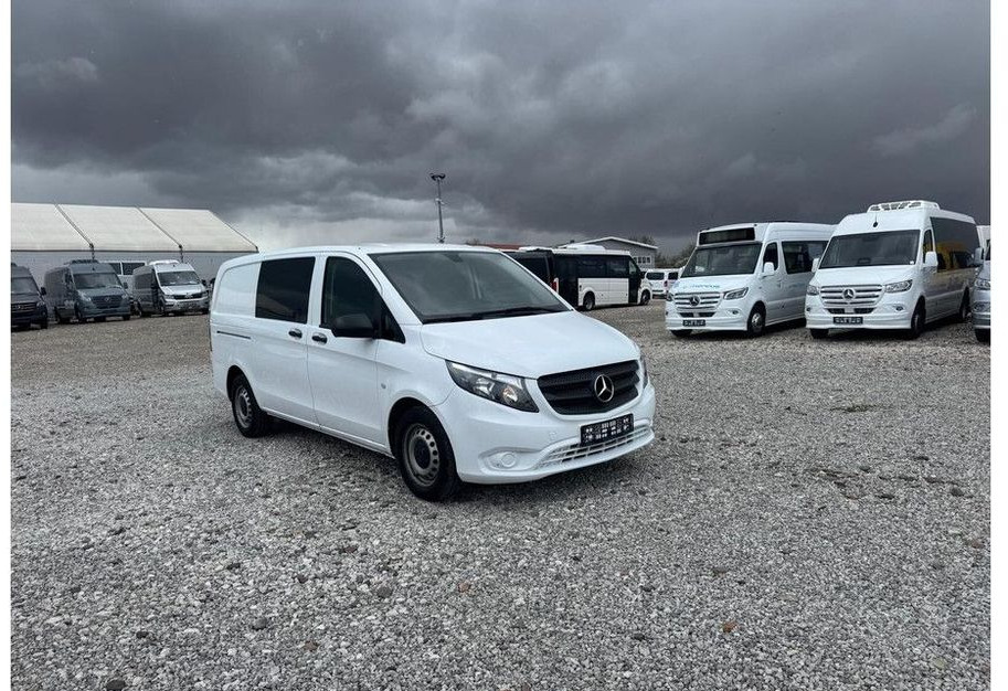 Mercedes-Benz Vito - Combi van: picture 2 Mercedes-Benz Vito - Combi van: picture 2