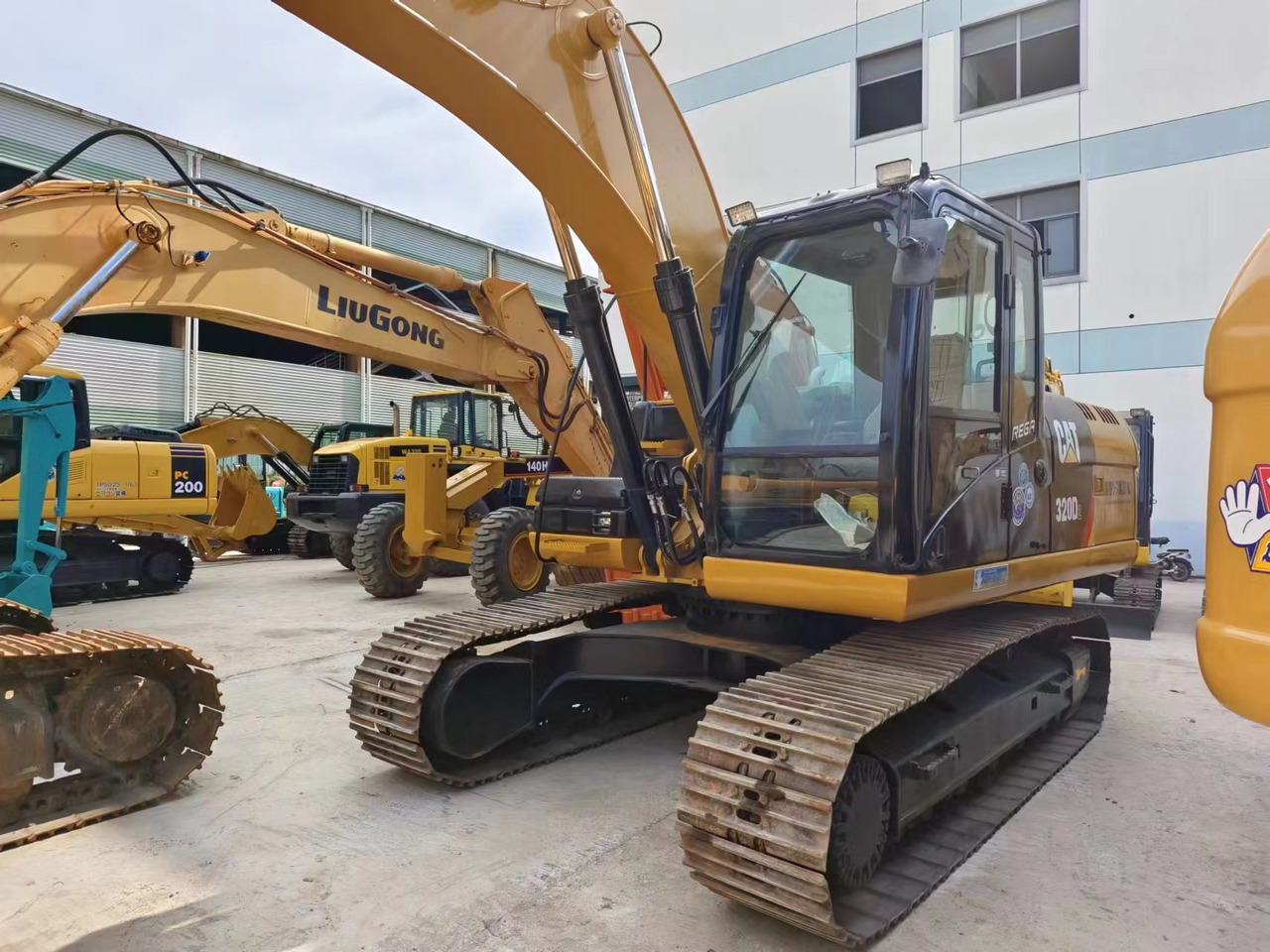 CAT 320D 320D2 320 - Crawler excavator: picture 2 CAT 320D 320D2 320 - Crawler excavator: picture 2