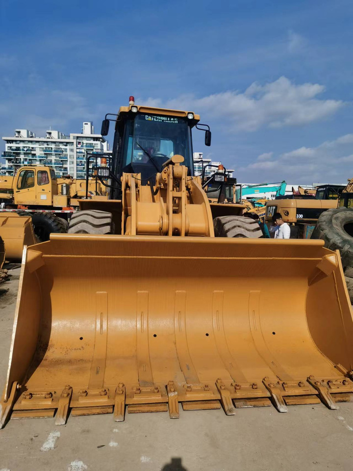 CAT 966H - Wheel loader: picture 4 CAT 966H - Wheel loader: picture 4