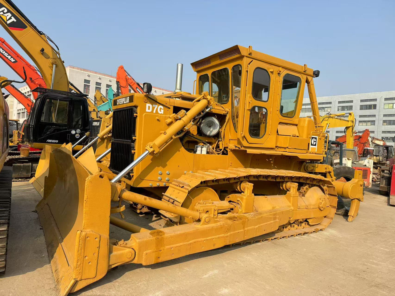 CATERPILLAR D7G - Bulldozer: picture 1 CATERPILLAR D7G - Bulldozer: picture 1