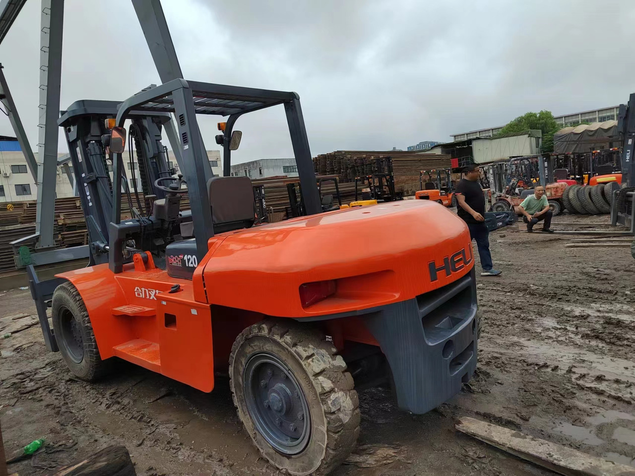 HELI 10ton - Diesel forklift: picture 3 HELI 10ton - Diesel forklift: picture 3