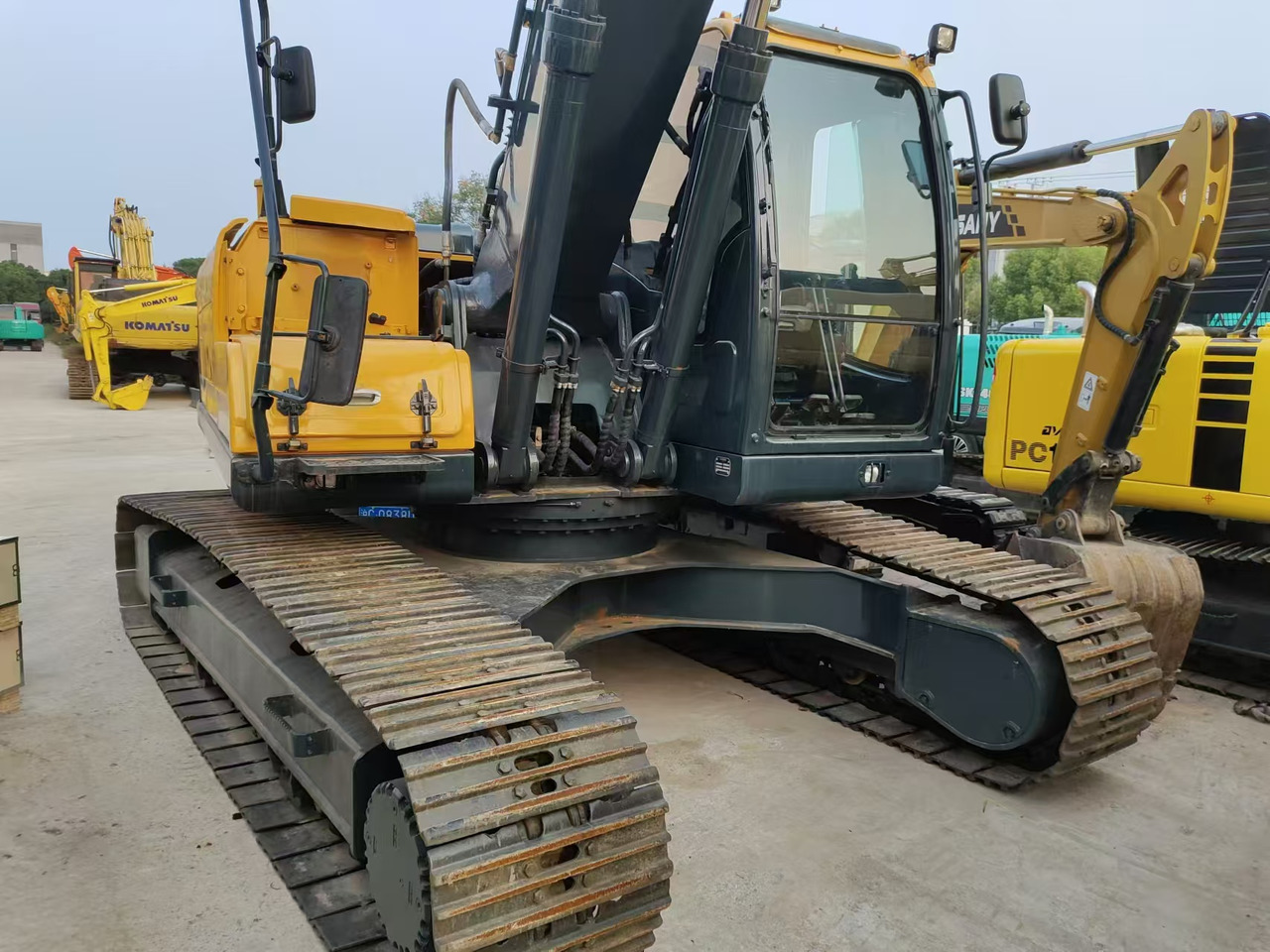 Crawler excavator Hyundai R220LC-9T: picture 10 Crawler excavator Hyundai R220LC-9T: picture 10