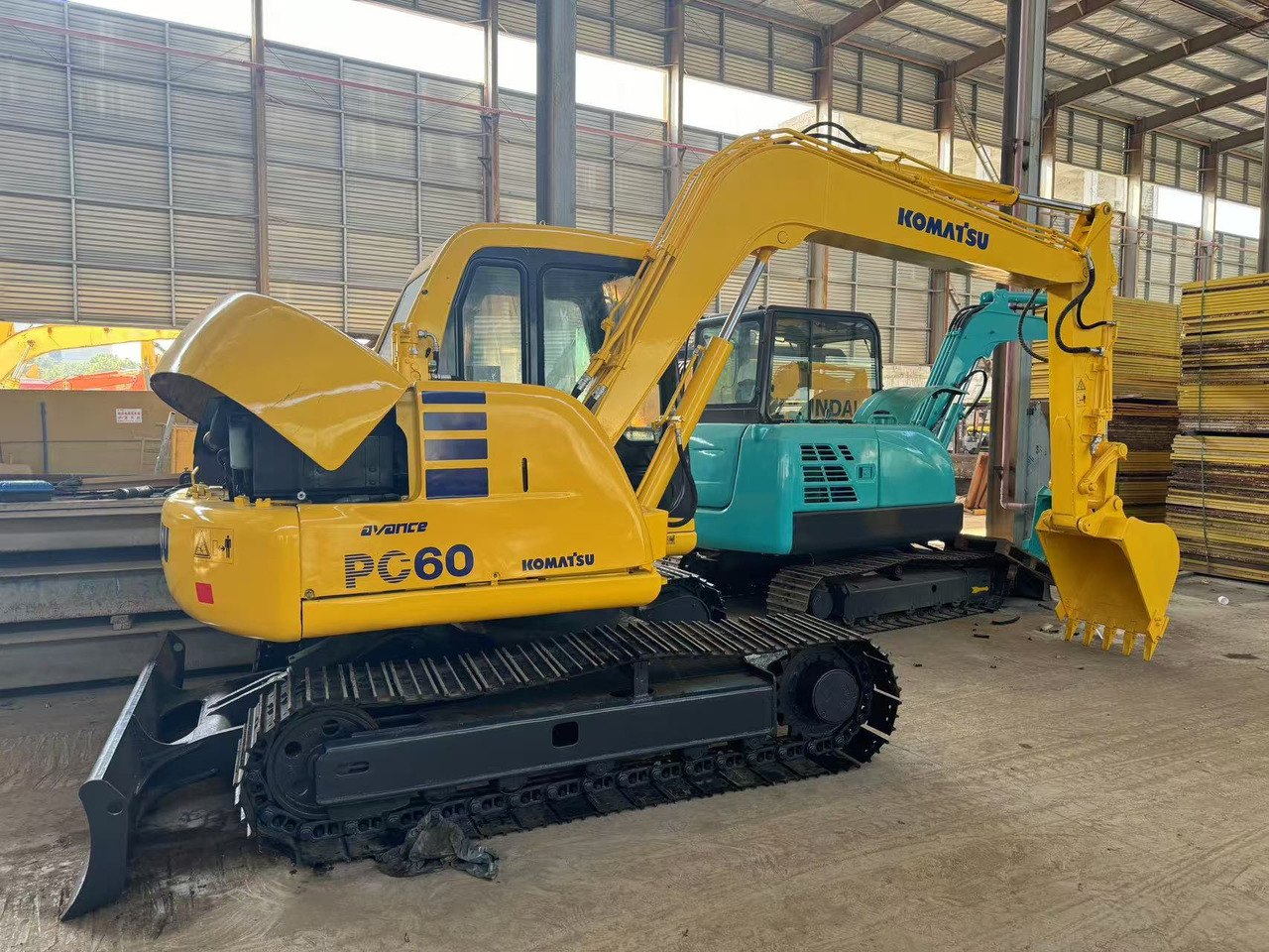 KOMATSU PC60-7 - Mini excavator: picture 3 KOMATSU PC60-7 - Mini excavator: picture 3