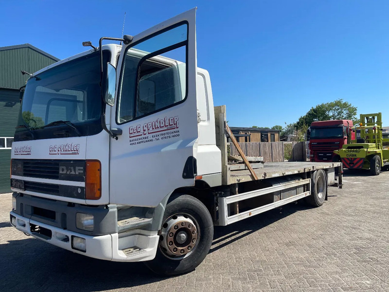 DAF 75.300 FLATBED TRUCK - Dropside/ Flatbed truck: picture 3 DAF 75.300 FLATBED TRUCK - Dropside/ Flatbed truck: picture 3