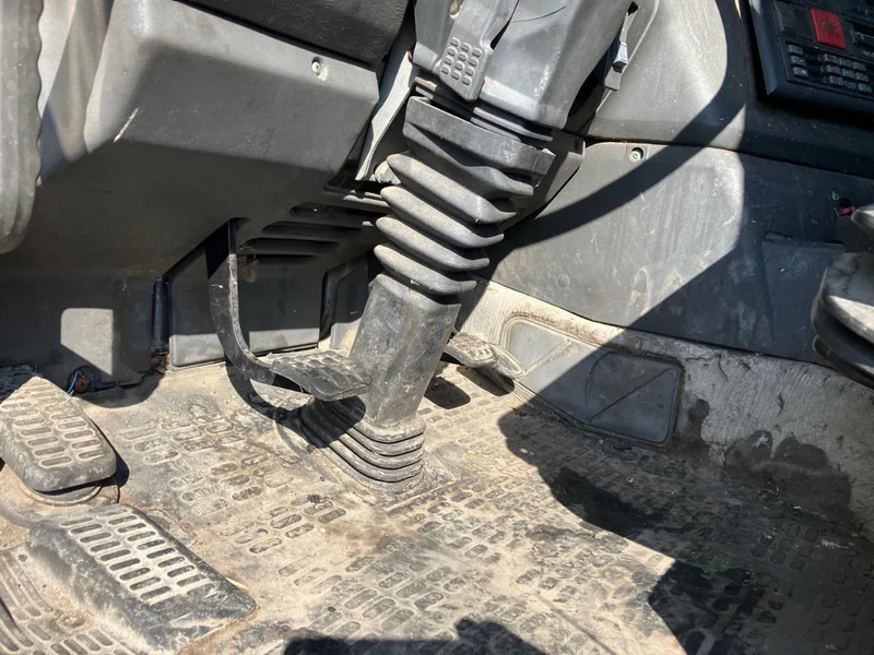 Iveco Eurostar 440.42 Tractor unit - Tractor unit: picture 5 Iveco Eurostar 440.42 Tractor unit - Tractor unit: picture 5