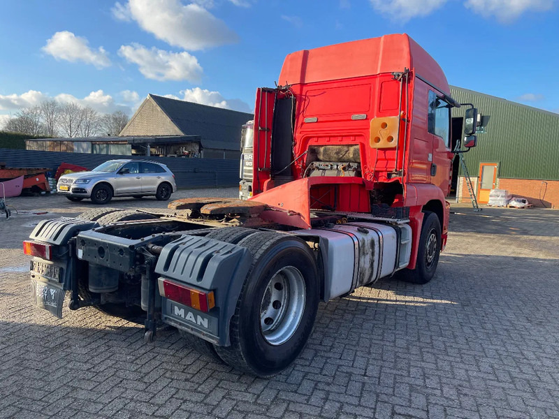Tractor unit MAN TGA 18.410 Tractor manual pump: picture 6