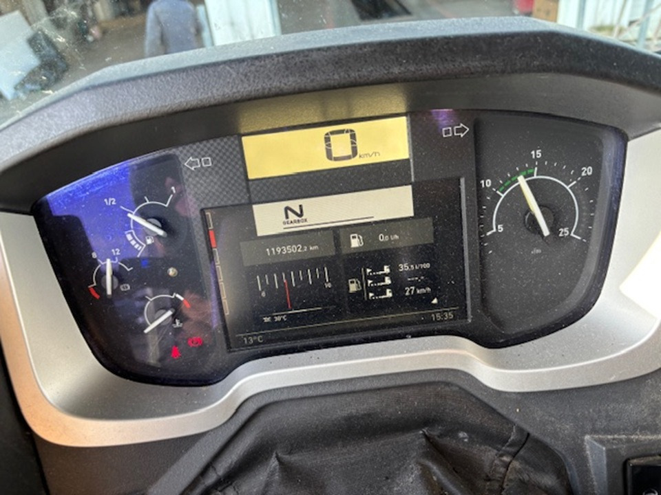 RENAULT T520 - Tractor unit: picture 4 RENAULT T520 - Tractor unit: picture 4