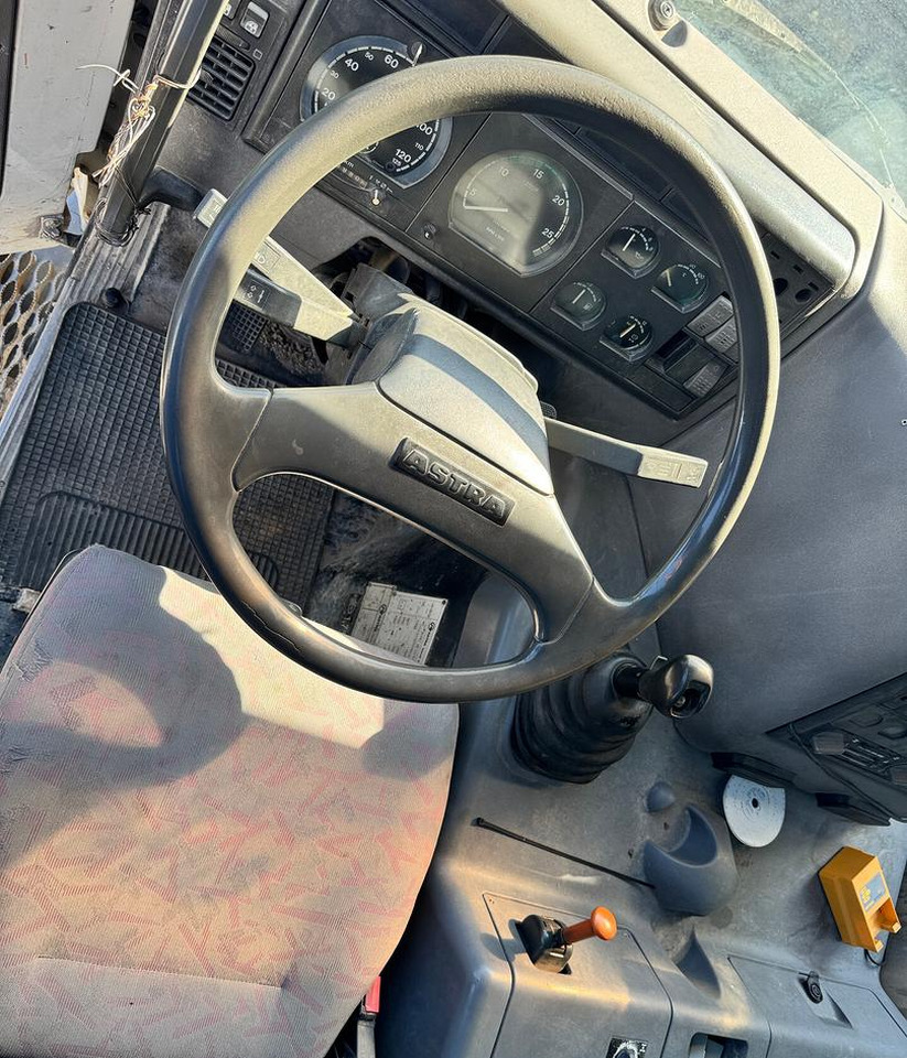 Betonpompa CIFA ASTRA HD84.38 - 2003 - Mixer pump truck: picture 4 Betonpompa CIFA ASTRA HD84.38 - 2003 - Mixer pump truck: picture 4