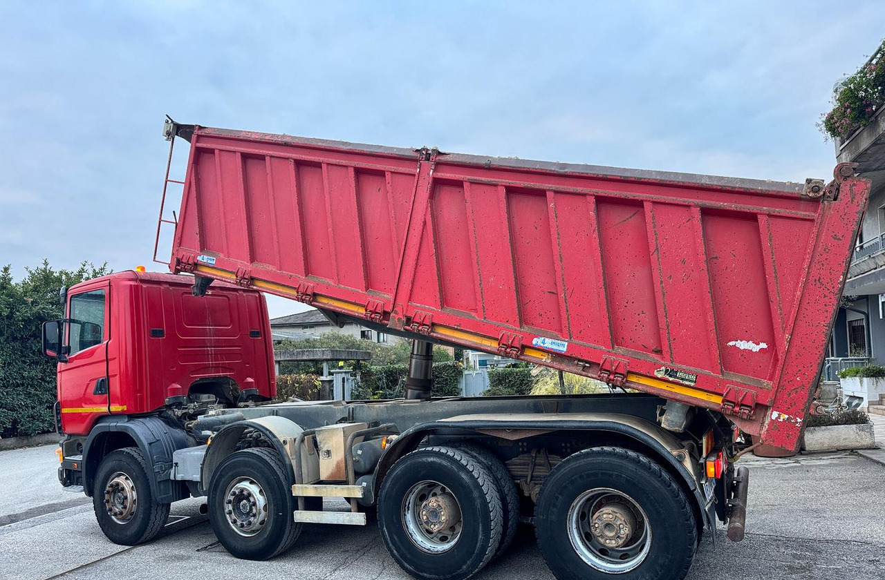 Scania R124/470 Ribaltabile 8X4 - Tipper: picture 5 Scania R124/470 Ribaltabile 8X4 - Tipper: picture 5