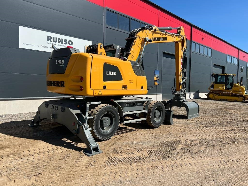 Liebherr LH 18 M Litronic - Waste/ Industry handler: picture 4 Liebherr LH 18 M Litronic - Waste/ Industry handler: picture 4