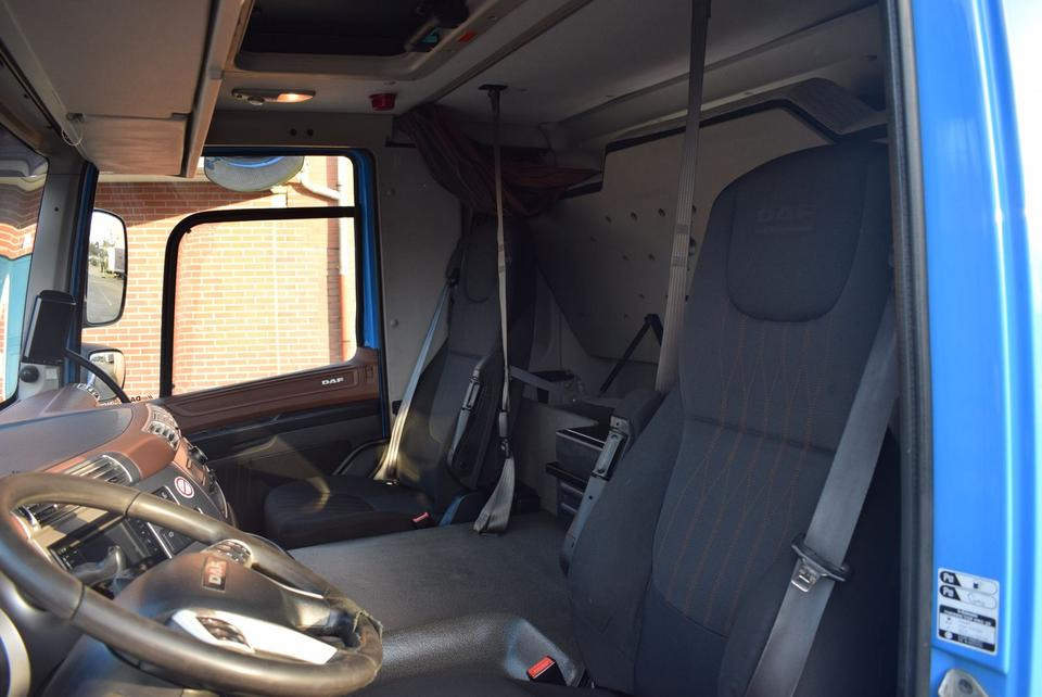 Leasing of  DAF  CF 450 6x2 Fahrgestell Klima Navi Lift Retarder DAF  CF 450 6x2 Fahrgestell Klima Navi Lift Retarder: picture 19