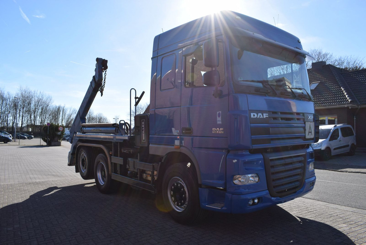 New Skip loader truck DAF  XF 510 Meiller Kipper 6X2 EURO5 Fernbedienung: picture 8