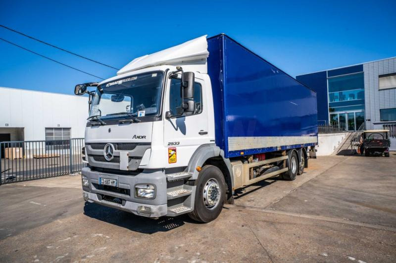 Mercedes AXOR 2533 -6X2 - Box truck: picture 1 Mercedes AXOR 2533 -6X2 - Box truck: picture 1