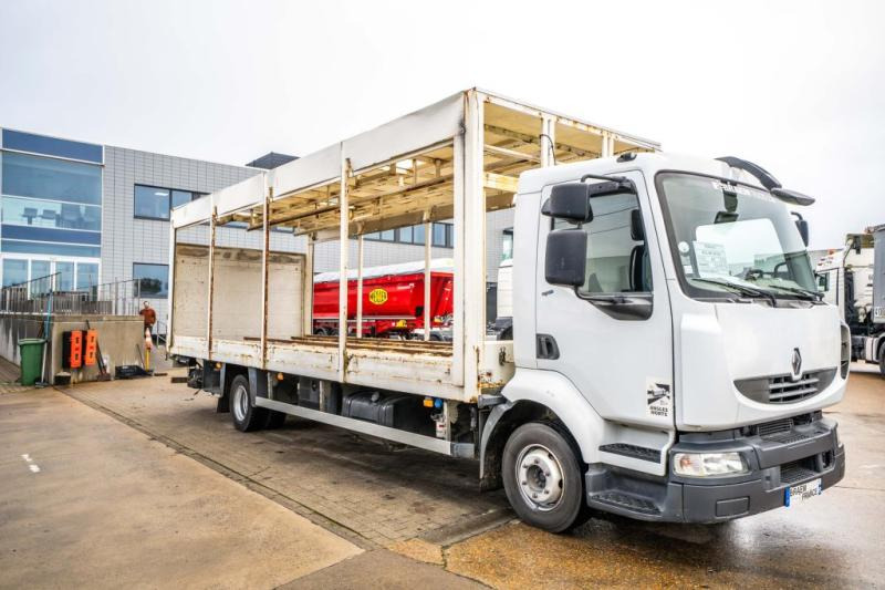 Renault MIDLUM 180 DXI (12 T) - Curtainsider truck: picture 2 Renault MIDLUM 180 DXI (12 T) - Curtainsider truck: picture 2