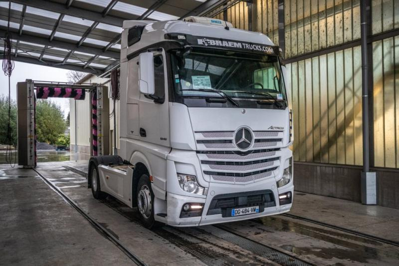 Mercedes ACTROS 1845LS+E6+VOITH - Tractor unit: picture 2 Mercedes ACTROS 1845LS+E6+VOITH - Tractor unit: picture 2