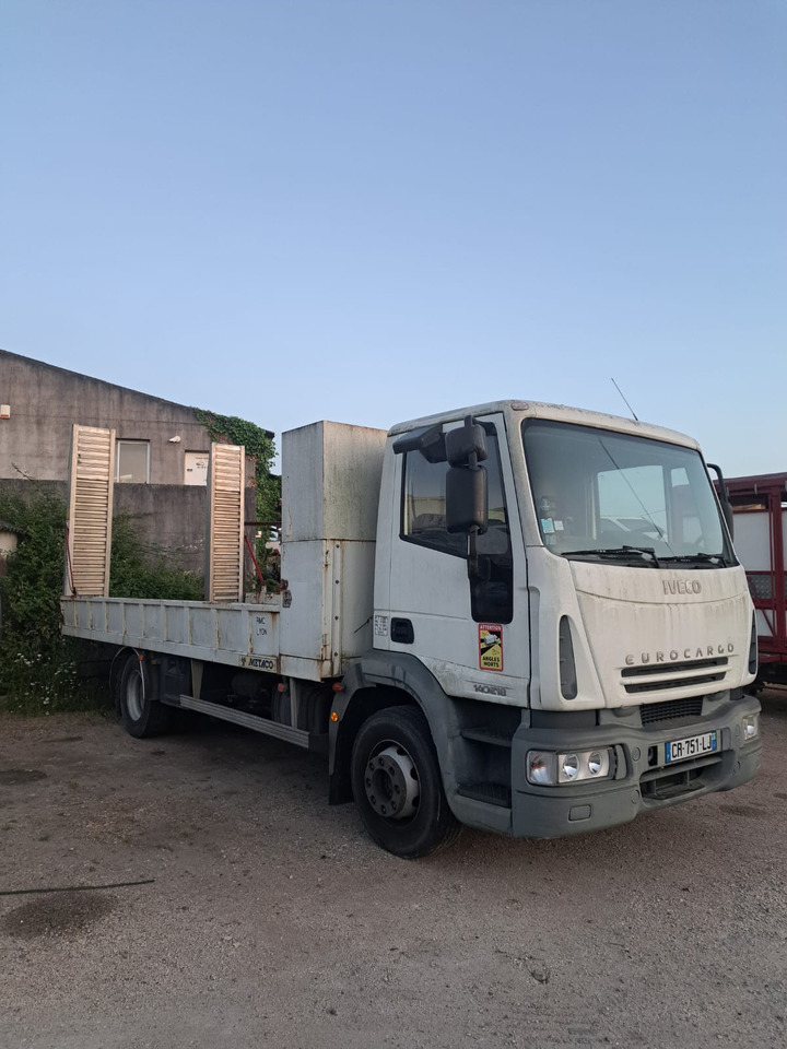 IVECO CARGOBUL - Autotransporter truck: picture 1 IVECO CARGOBUL - Autotransporter truck: picture 1