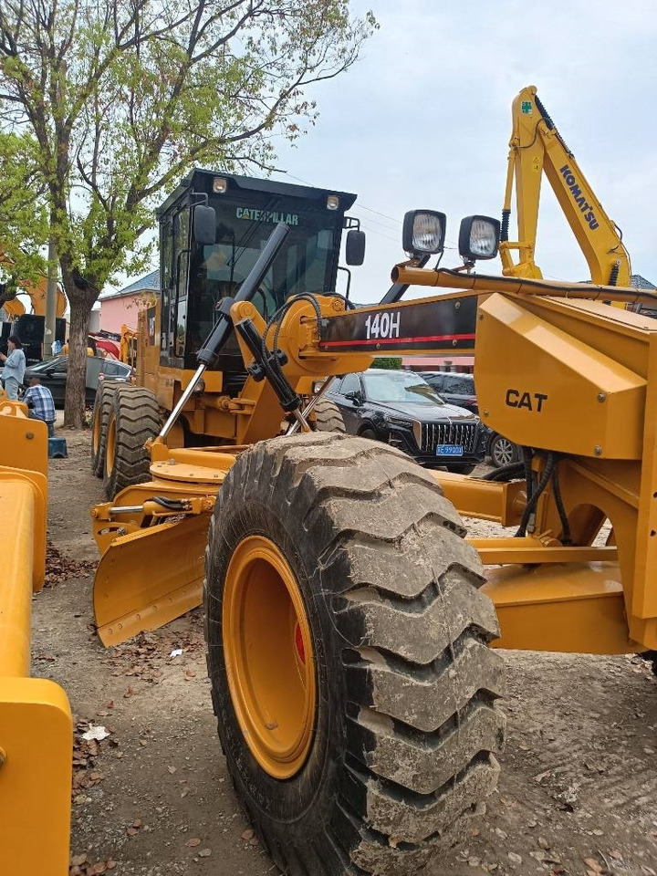 CAT 140 - Crawler excavator: picture 4 CAT 140 - Crawler excavator: picture 4
