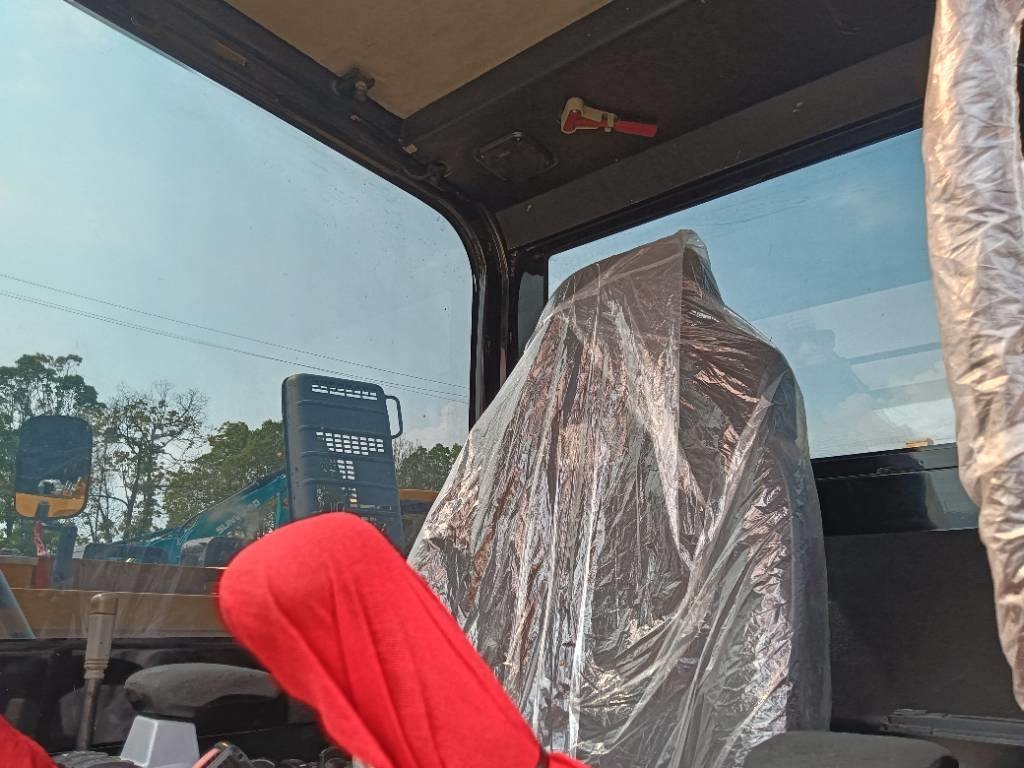 CAT 307E2 - Mini excavator: picture 5 CAT 307E2 - Mini excavator: picture 5