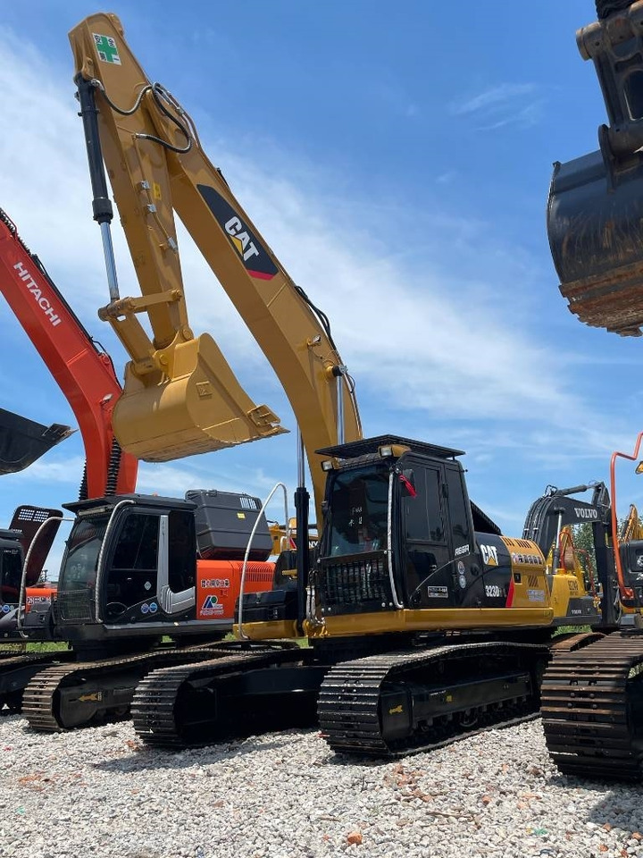 CAT 323 - Crawler excavator: picture 1 CAT 323 - Crawler excavator: picture 1